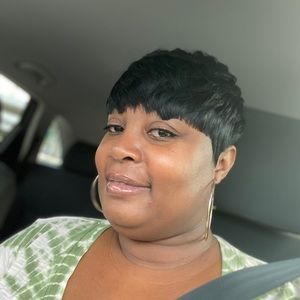 Meet your Posher, Kristin